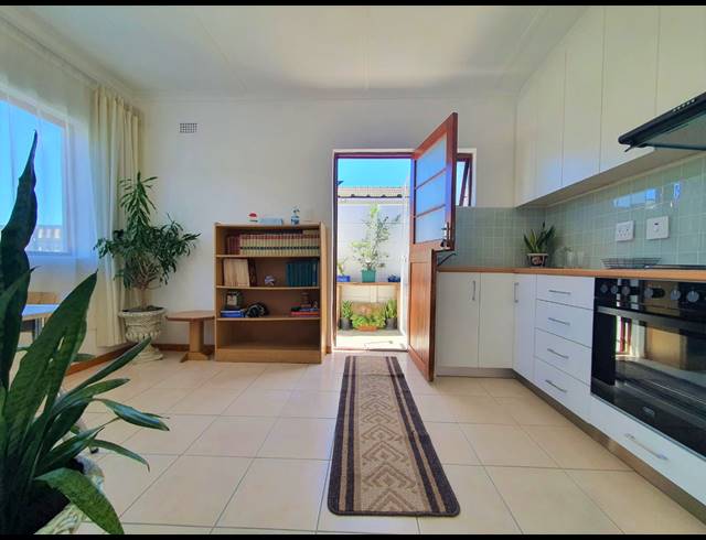 1 BEDROOM APARTMENT TO LET IN GOODWOOD PARK